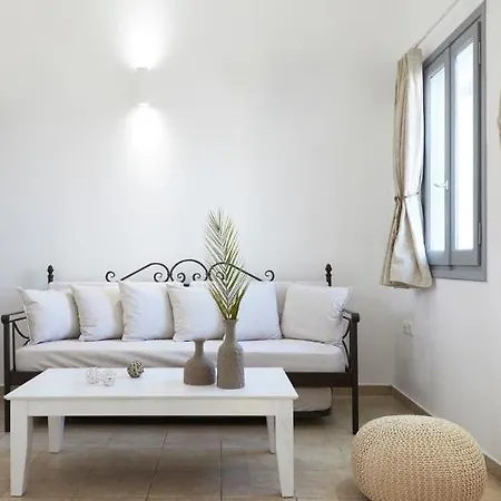 Golden East 3* Santorini Island